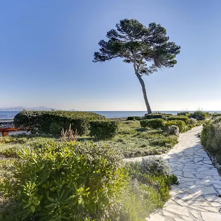 Les Louvans-10 By Interhome