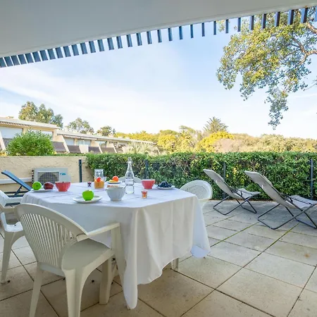 Apartamento Les Louvans-10 By Interhome