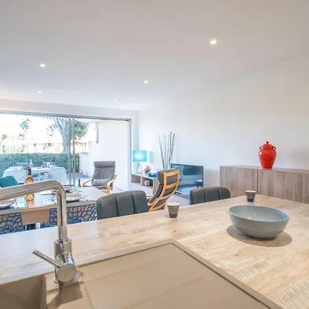 Les Louvans-10 By Interhome *