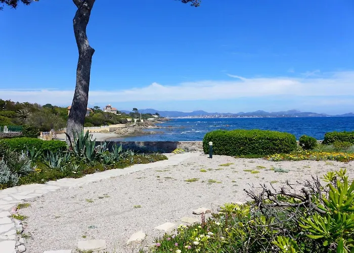 公寓 Les Louvans-10 By Interhome